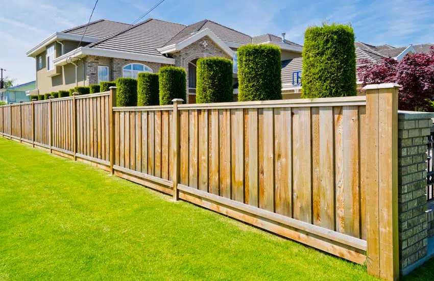 How Garden Fencing Contractors Can Enhance Your Landscaping Design